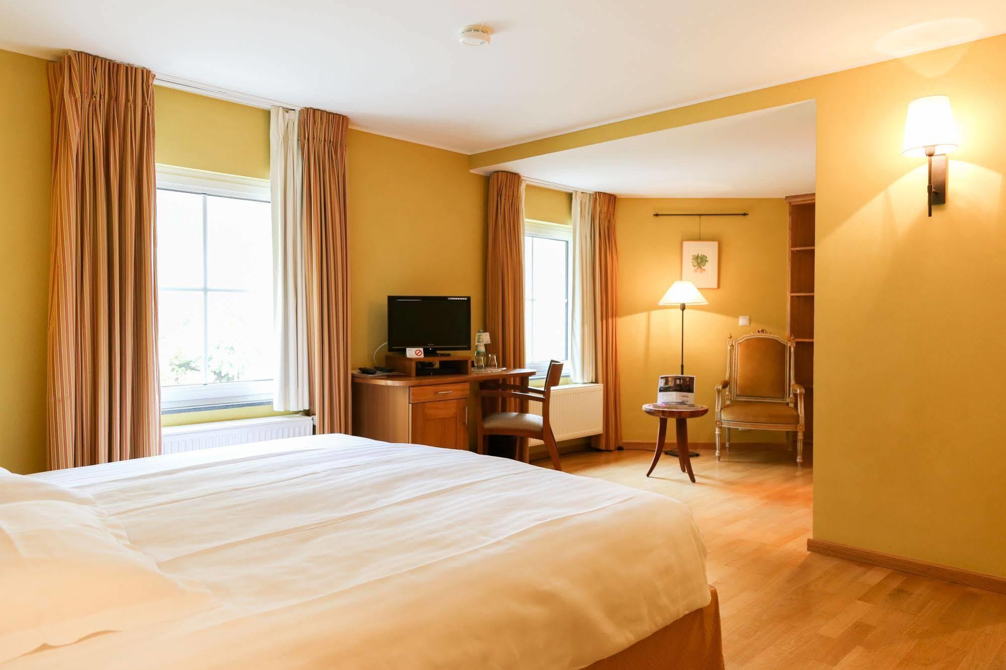 Manoir Kasselslay Hotel Clervaux Kültér fotó
