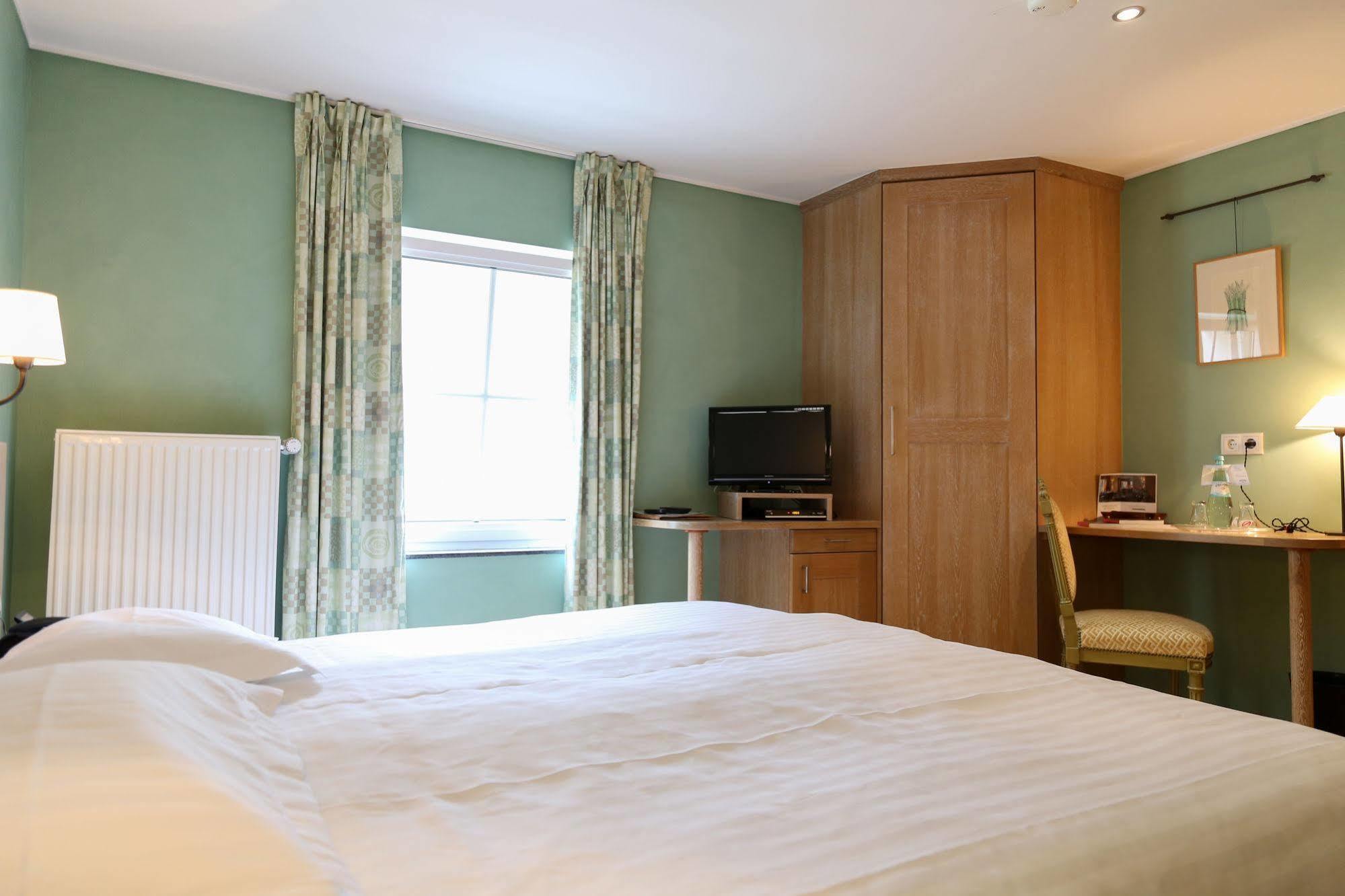 Manoir Kasselslay Hotel Clervaux Kültér fotó